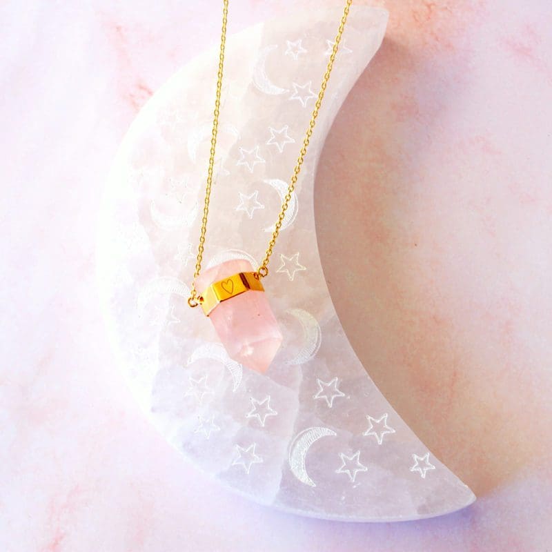 how to choose the right crystal necklace.